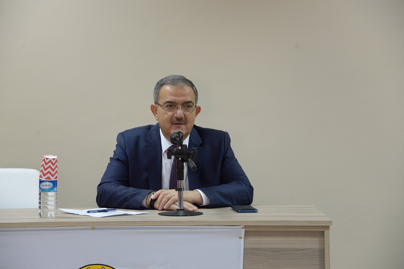 AYAY Bölümü Bahar Yarıyılı Akademik Açılış Dersini Sayın Rektörümüz Yaptı